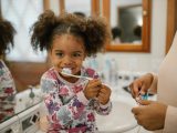 Na czym polega lakowanie zębów u dzieci